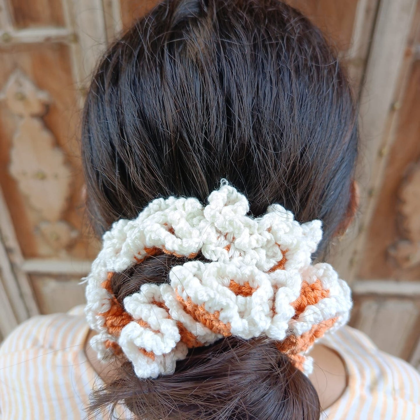 Avnyara by Art Tales Handmade Crochet Gajra for Women | Reusable Floral Juda/Bun Hair Accessory | Bridal Wedding Festive | Available in 4 Shades