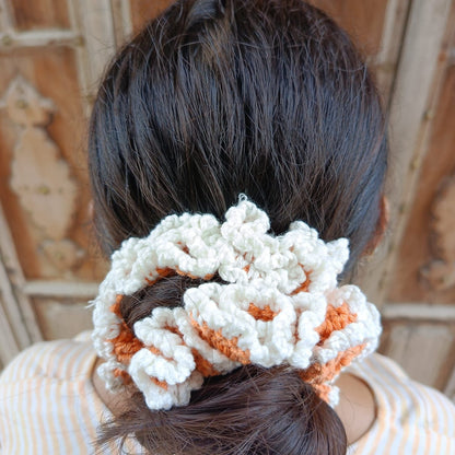 Avnyara by Art Tales Handmade Crochet Gajra for Women | Reusable Floral Juda/Bun Hair Accessory | Bridal Wedding Festive | Available in 4 Shades