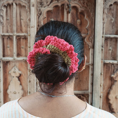 Avnyara by Art Tales Handmade Crochet Gajra for Women | Reusable Floral Juda/Bun Hair Accessory | Bridal Wedding Festive | Available in 4 Shades
