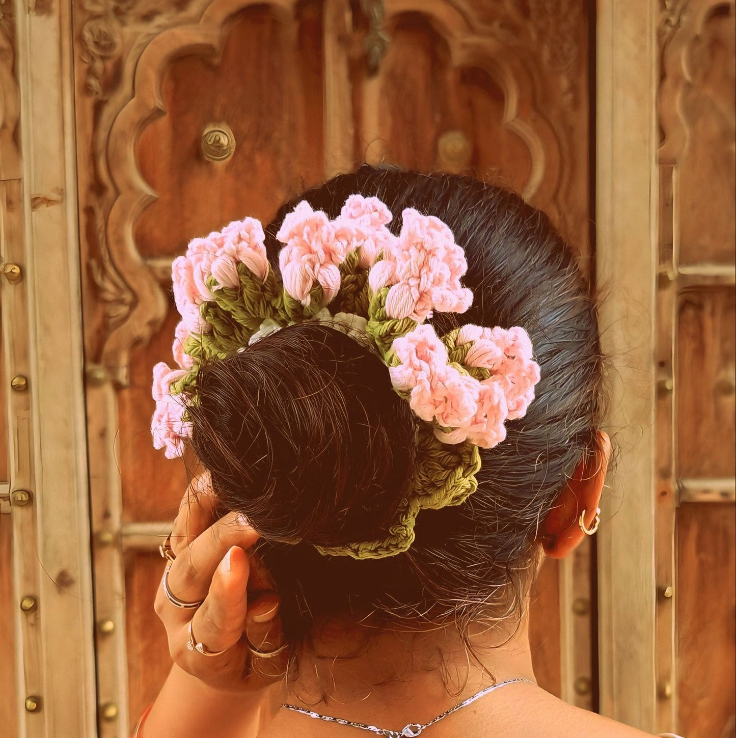 Avnyara by Art Tales Handmade Crochet Gajra for Women | Reusable Floral Juda/Bun Hair Accessory | Bridal Wedding Festive | Available in 4 Shades