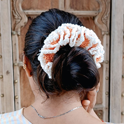 Avnyara by Art Tales Handmade Crochet Gajra for Women | Reusable Floral Juda/Bun Hair Accessory | Bridal Wedding Festive | Available in 4 Shades