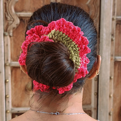 Avnyara by Art Tales Handmade Crochet Gajra for Women | Reusable Floral Juda/Bun Hair Accessory | Bridal Wedding Festive | Available in 4 Shades