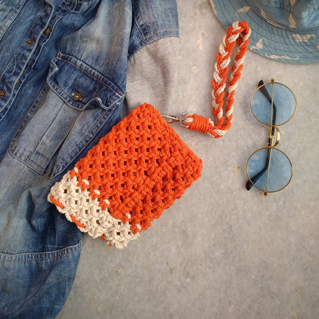 Handcrafted Cards Wallet for Women | Stylish Credit Card Holder with Magnetic Closure | Compact Ladies Wallet for Cash & Cards