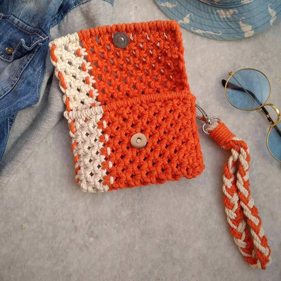 Handcrafted Cards Wallet for Women | Stylish Credit Card Holder with Magnetic Closure | Compact Ladies Wallet for Cash & Cards