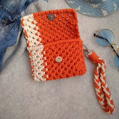 Handcrafted Cards Wallet for Women | Stylish Credit Card Holder with Magnetic Closure | Compact Ladies Wallet for Cash & Cards