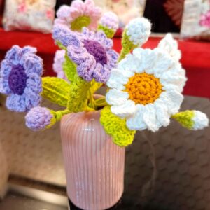 Handcrafted Crochet Daisy Flowers - Art Tales